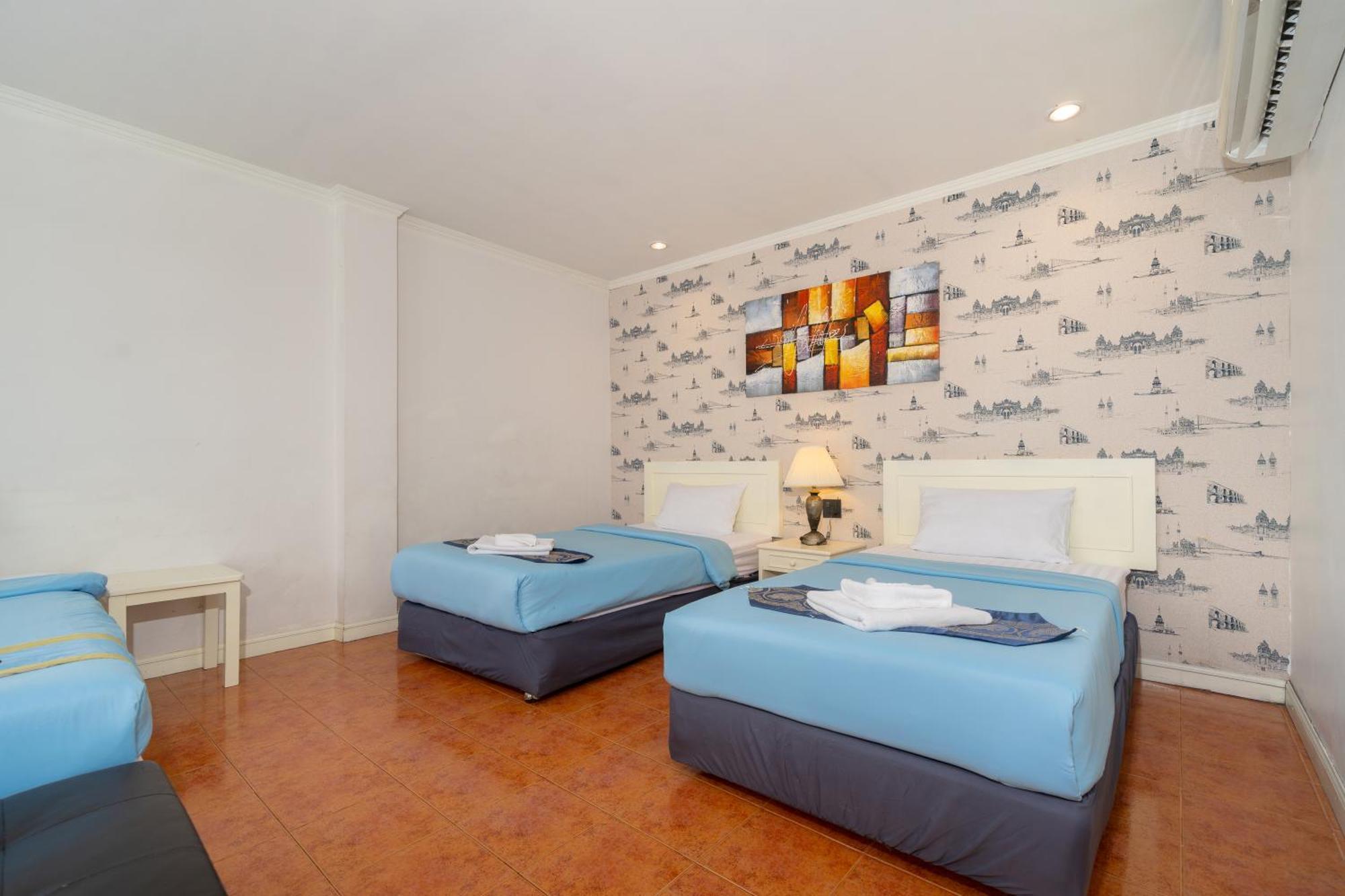 Hotel & 3*